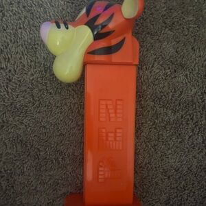 Vintage Disney Winnie the Pooh Tigger 10" Jumbo PEZ Candy Dispenser Memorabilia